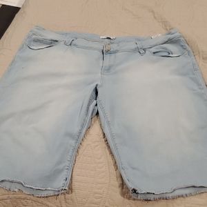 Lightwave denim shorts